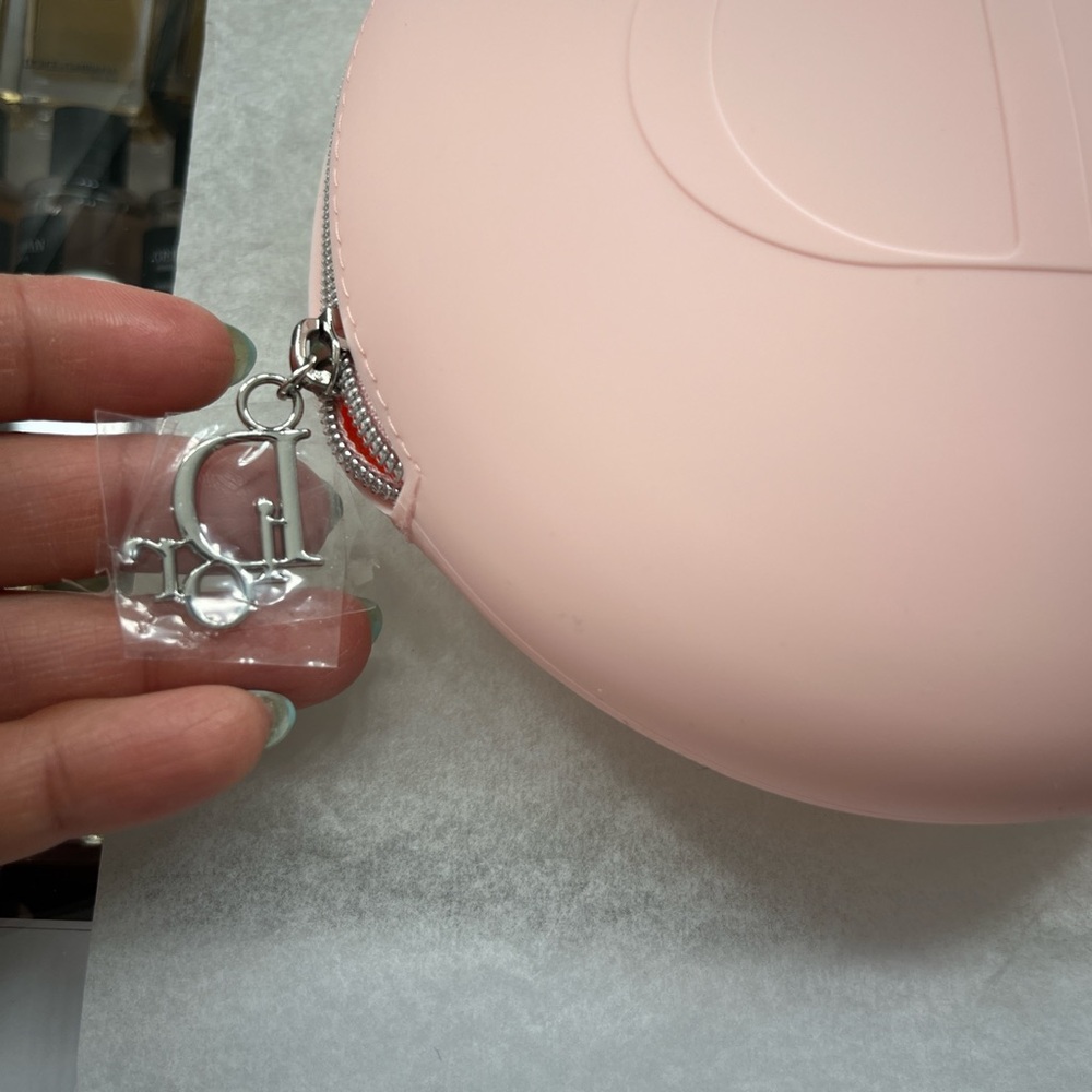 Dior Soft Pink Circular Clutch - Picture 3 of 6